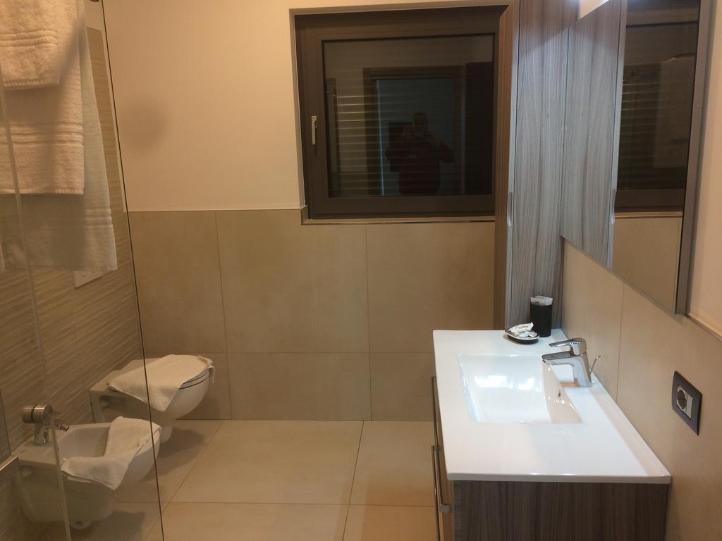 Hotel La Pergola Moniga del Garda Экстерьер фото